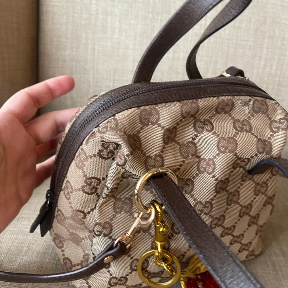 Authentic Gucci vintage GG canvas mini bag 124542.2888 - Picture 6 of 15